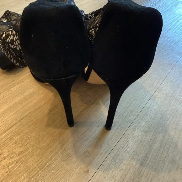 NWT Gianvito Rossi Isabella  Black Lace Hosiery - Picture 6 of 10